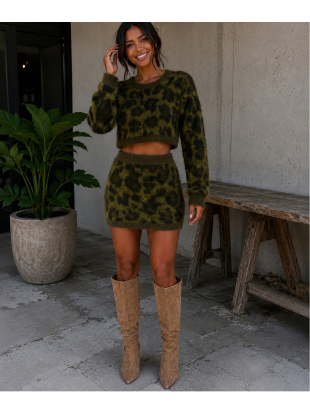 Women's Seroya Green Olive Camo Fuzzy Mini Skirt S